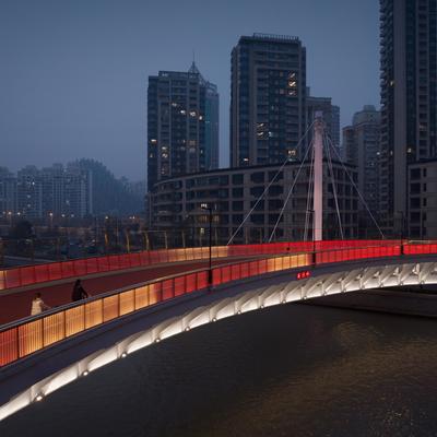 983d3154ee0445d39c68cccc34b5b8db