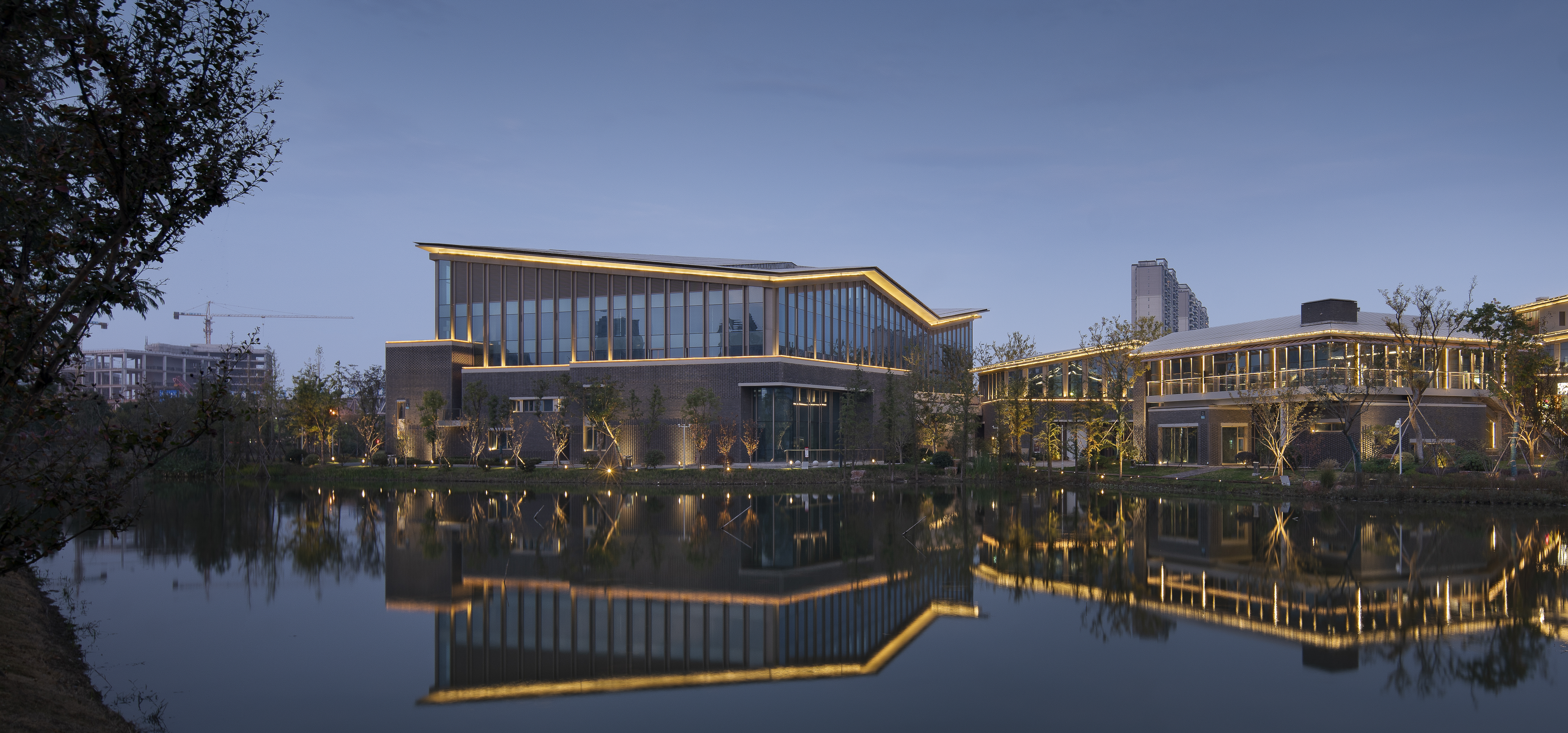 C1e25b34834a4facb5375fa0aaa21b91